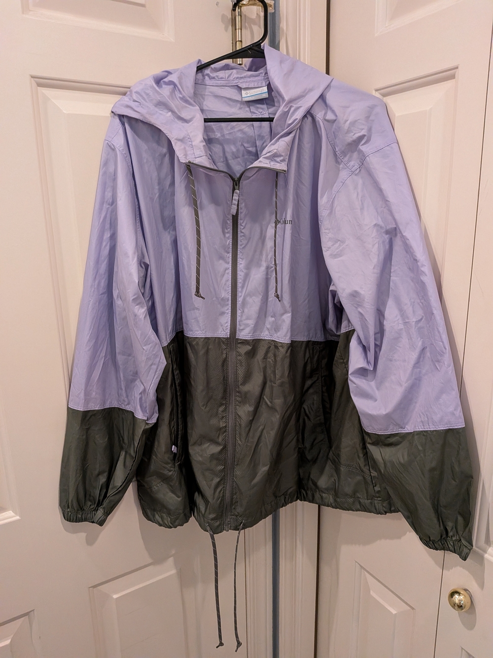 Columbia Two-Tone Lavender and Gray Hooded Windbreaker